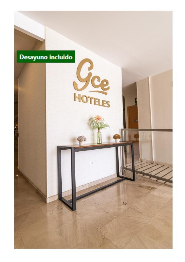 Gce Hoteles Malaga Bagian luar foto