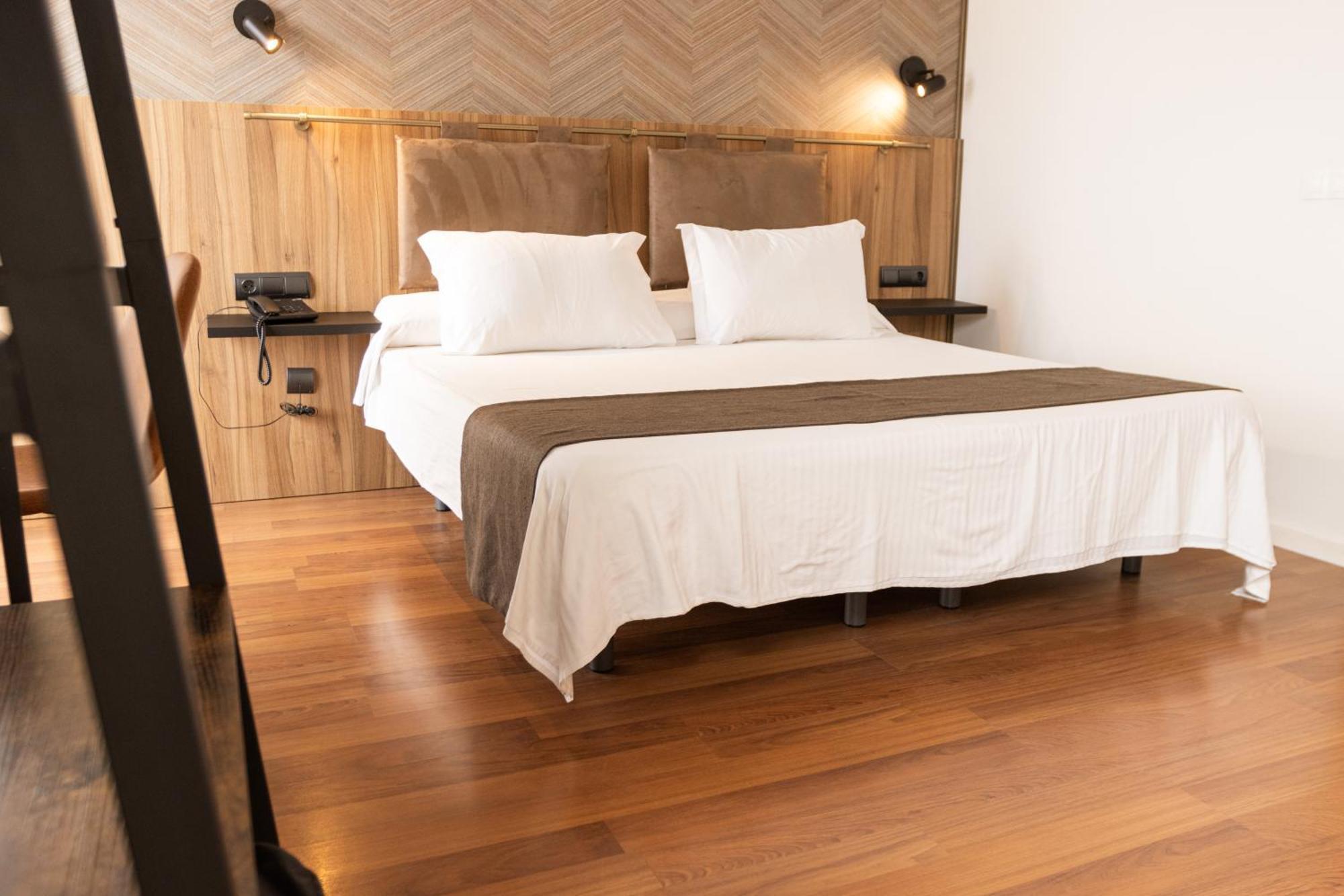 Gce Hoteles Malaga Bagian luar foto