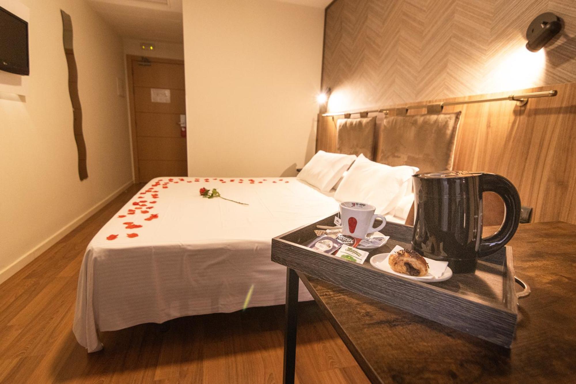 Gce Hoteles Malaga Bagian luar foto