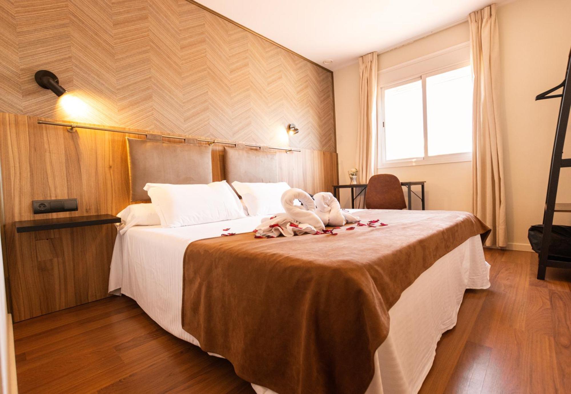 Gce Hoteles Malaga Bagian luar foto